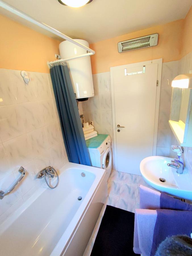 פורץ Apartment Pajtak מראה חיצוני תמונה